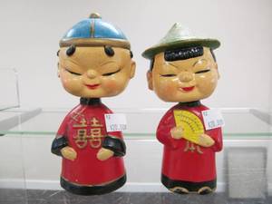 lot 30 image: Pair of Vintage 1960s Japanese Bobbleheads 