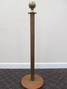 lot 31 image: Old Vintage Heavy Brass Ball Top Velvet Rope Stanchion Post