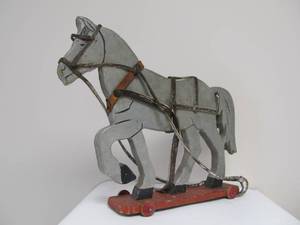 lot 103 image: Old Vintage Painted Wood Horse Pull Toy