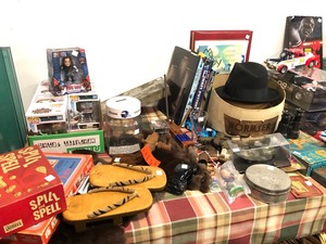 lot 145 image: All Contents of Large Table