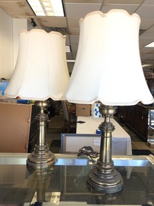 lot 147 image: Matching Pair of Vintage STIFFEL Brass Table Lamps