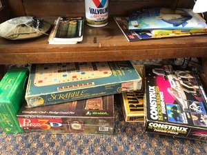 lot 166 image: Entire Contents In & Under Cabinet