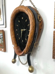 lot 168 image: Primitive Horse CollarHames Wall Clock