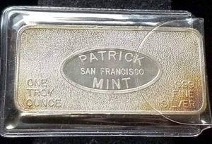 1 TROY OZ. .999 FINE SILVER ART BAR COVERED WAGON PATRICK MINT
