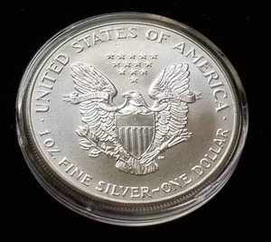 1993 AMERICAN SILVER EAGLE 1 TROY OZ. .999 FINE SILVER IN AIRTITE