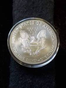 2017 AMERICAN SILVER EAGLE 1 TROY OZ. .999 FINE SILVER IN AIRTITE