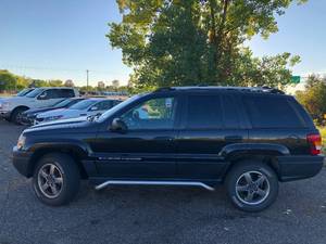 2004 Jeep Grand Cherokee - 4x4 - 2 OWNER