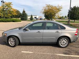 2006 Volvo S40 T5 - 2 OWNER