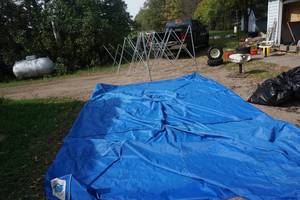 lot 3 image: EZ Up 14 x 10 Fold Up TentParty Shelter