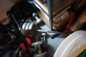 lot 6 image: Large Lot of Free Weights In Assorted Sizes