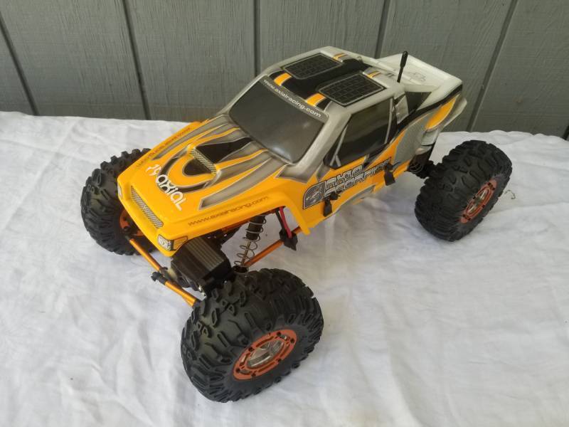 lot 240 image: Axial AX10 Scorpion RTR Electric Rock Crawler, 110