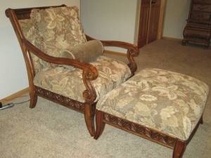 lot 55 image: Guild Craft Armchair with matching Ottoman. 