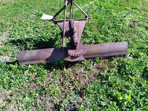 3 pt hitch driveway grader blade...
