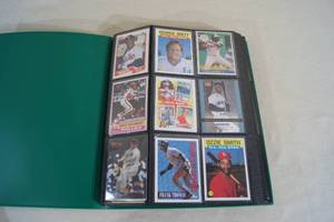 Binder of Baseball Cards - Large Variety