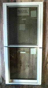 lot 46 image: 2- Windows