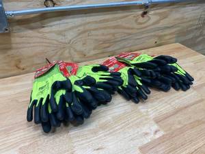 lot 23 image: MILWAUKEE Lot of 10- High Visibility Level 4 Cut Resistant Polyurethane Dipped Work Gloves( 5 Large and 5 XL)