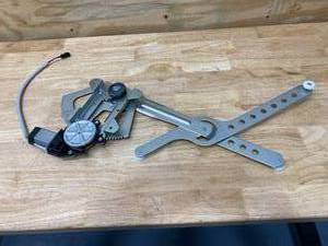 lot 93 image: Front Right Power Window Regulator (see description for details)