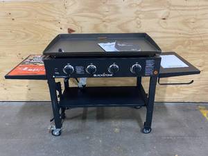 lot 59 image: BLACKSTONE 1825 36 Accessory Griddle with Side Shelf, 36 inch-4 Burner