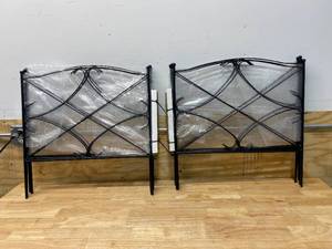 lot 14 image: AMAGABELI GARDEN & HOME Lot of 10-  Decorative Garden Fence (each panel is 24 x 24)
