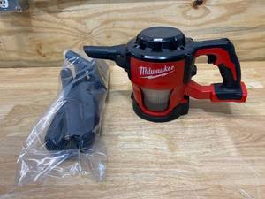 lot 46 image: MILWAUKEE M18 18-Volt Lithium-Ion Cordless Compact Vacuum (Tool-Only)