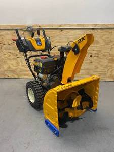 lot 6 image: CUB CADET 3X 26 in. 357 cc Three-Stage Gas Snow Blower with Electric Start and Steel Chute, Power Steering and Heated Grips