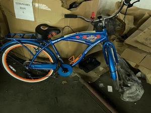 lot 20 image: Lor of approximately 12 bikes and b...