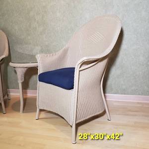 lot 45 image: Suntan Wicker Conversation Set