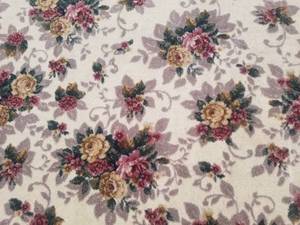lot 114 image: Lovely Floral Area Rug- 66 x 60