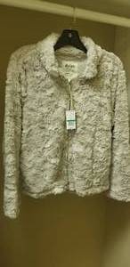lot 160 image: Closet Collection  Ladies Tops  Jackets  Sweaters