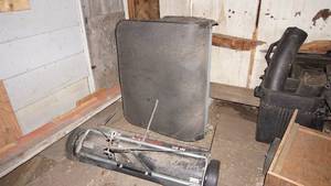 lot 16 image: Agri Fab Lawn Sweep--38 Wide