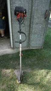 lot 41 image: Troy-Bilt TB425CS String Weed Trimmer--4Cycle--More Torque