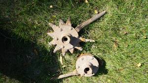 lot 49 image: Vintage Metal