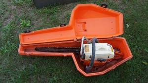 lot 62 image: Husquarva--61--Chain Saw In Case