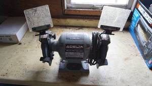 lot 79 image: Six Inch Bench Grinder   23-680