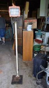 lot 105 image: Work Light---64 Tall
