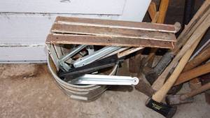 lot 118 image: Miscellaneous Shelf Brackets