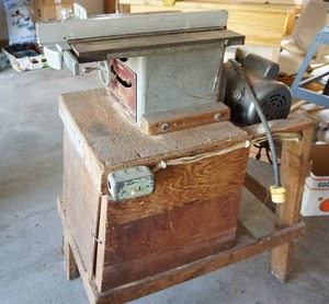 lot 138 image: Sprunger Power Tools Table Saw--Tilt Blade--Serial #31134----Balder Industrial Motor-----WORKS
