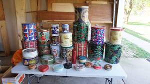 lot 140 image: An Assortment Of Collectors Tins W Lids