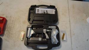 lot 194 image: Porta Cable Pin Nailer   Model  PIN 100