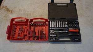 lot 195 image: Mintcraft Professional Tools Socket Set--Black N Decker Drill Bits
