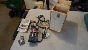 lot 197 image: Roto Zip-Roto Mite  RMI Type One Cutting Tool In Wooden Box