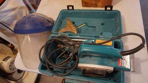 lot 204 image: Makita Power Planer--Model #N1900B  82 mm  (3 14)---And Safety Shield