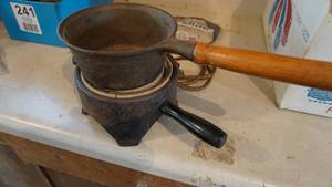 lot 257 image: Antique Hot Plate--(IT WORKS)--& Antique Cooking Pot