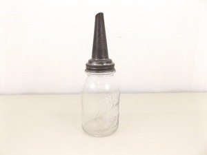 lot 39 image: Antique 1926 Pat. The Master Oil Spout Pour