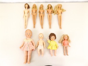 lot 50 image: Lot of Vintage Dolls Featuring Ideal Mitzi Doll