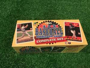 lot 69 image: 1995 Bazooka Baseball Complete Set