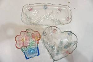Serving trays