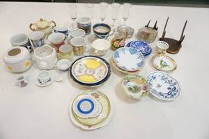 Cups, saucers, coasters & more