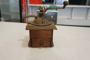 Coffee grinder
