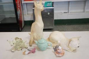 Figurines